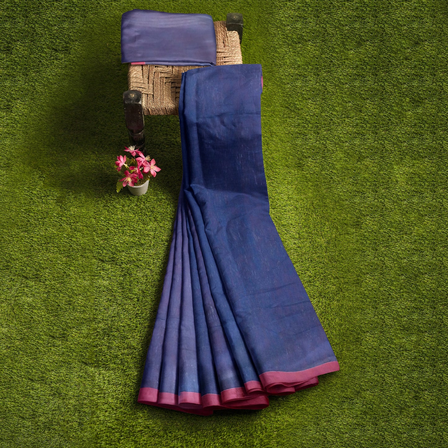 Royal Blue - Red Colored Ghicha Print Saree