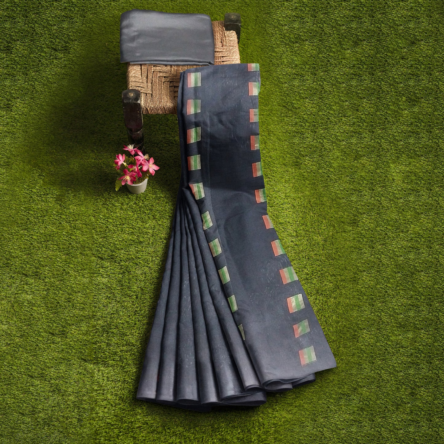 Chanderi Silk Saree with Zari motifs Nakasi border