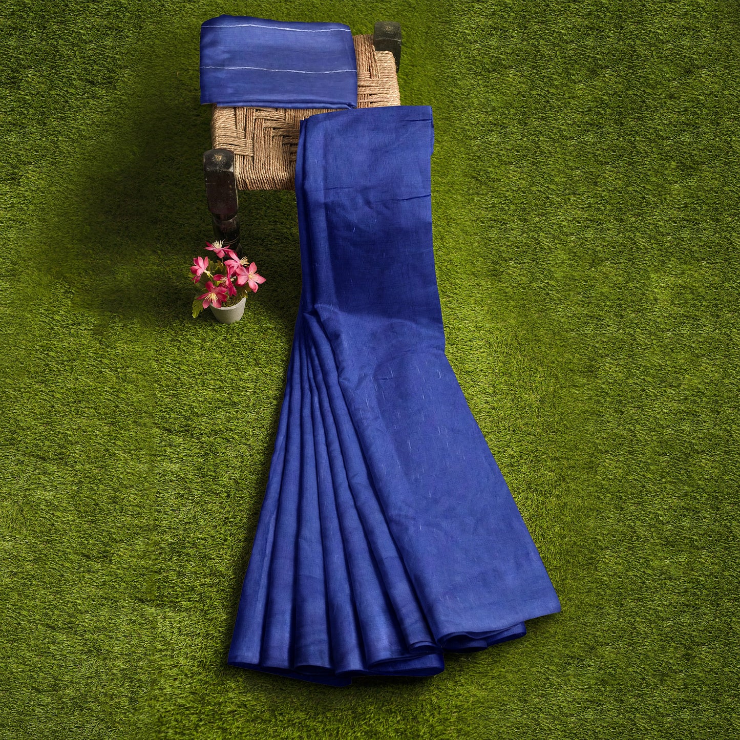 Blue-green Hue Cotton Saree for Regal Looks