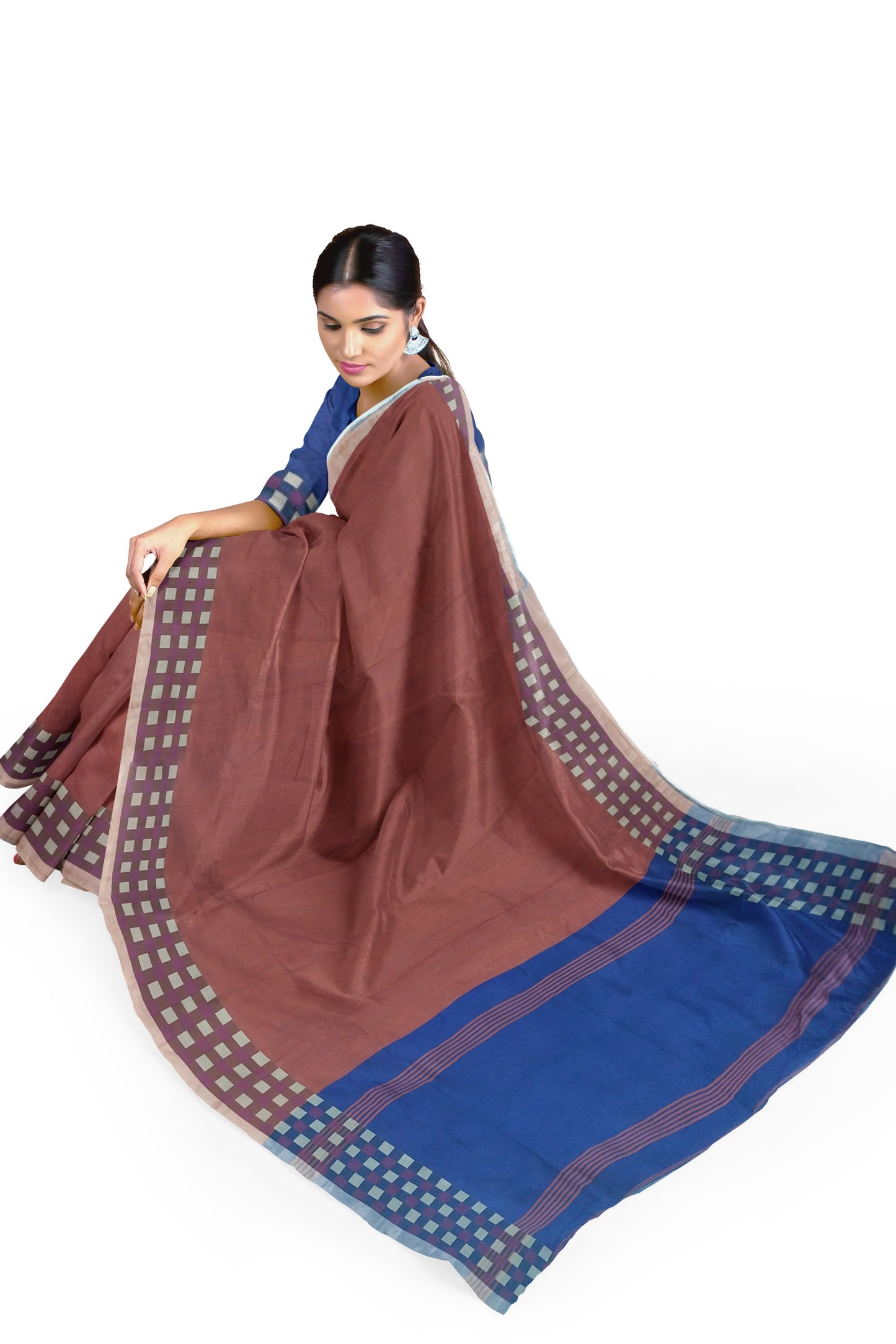 Luxurious Red and Blue colored Cotton Silk Saree