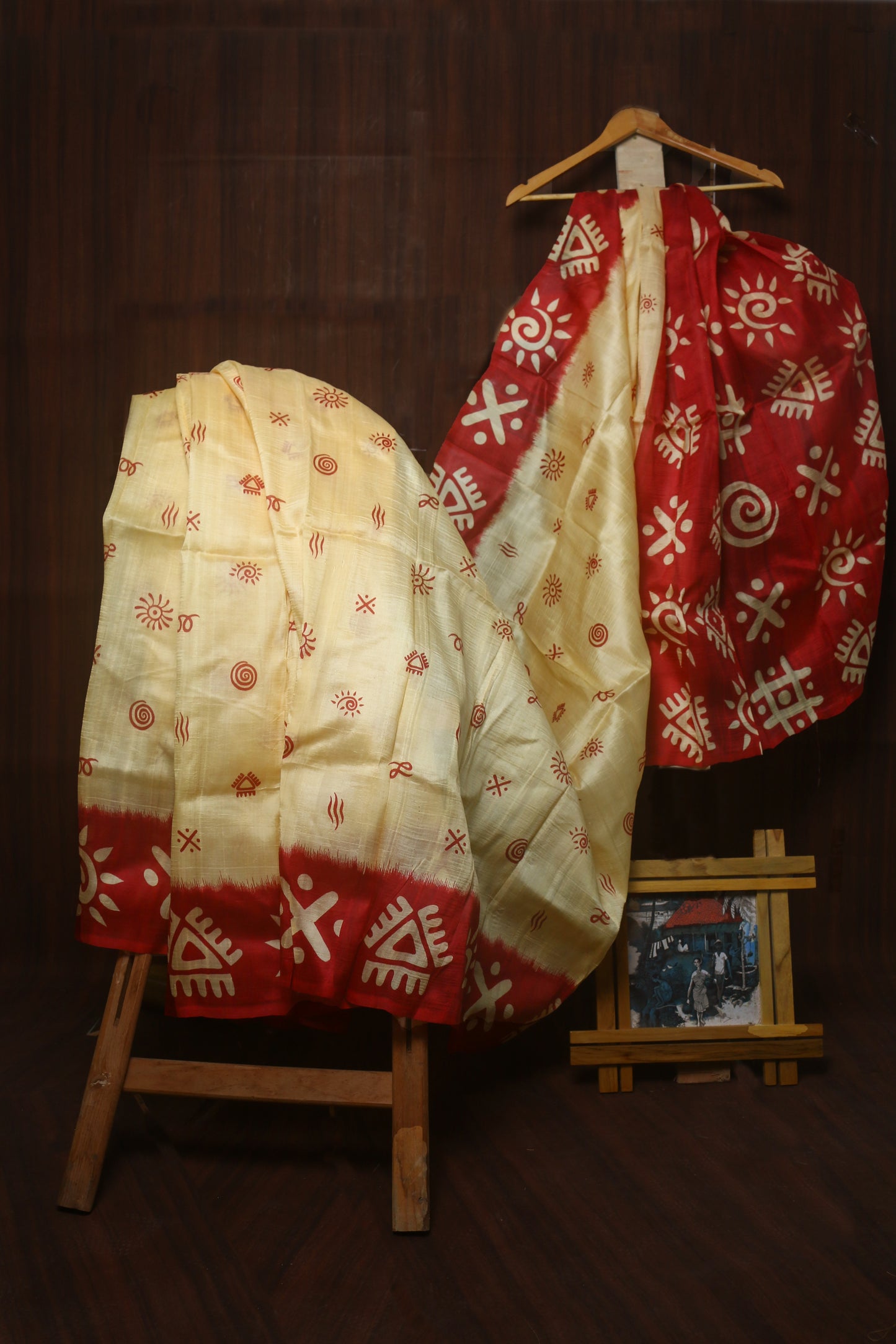 Bandhani Patterns Silk Saree in Cream and Red Color