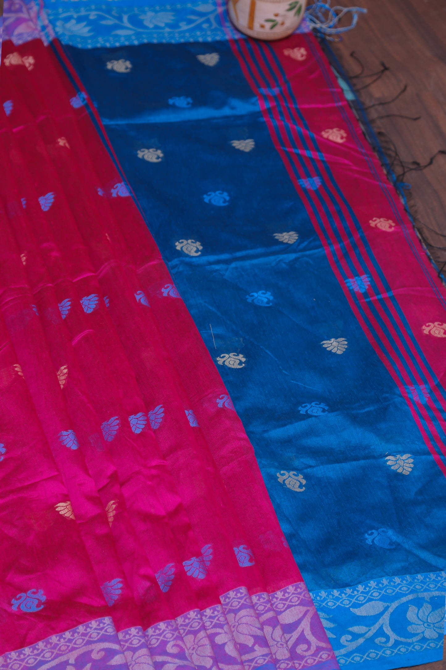 Exquisite Strip-Printed Rani Color Pure Silk Saree