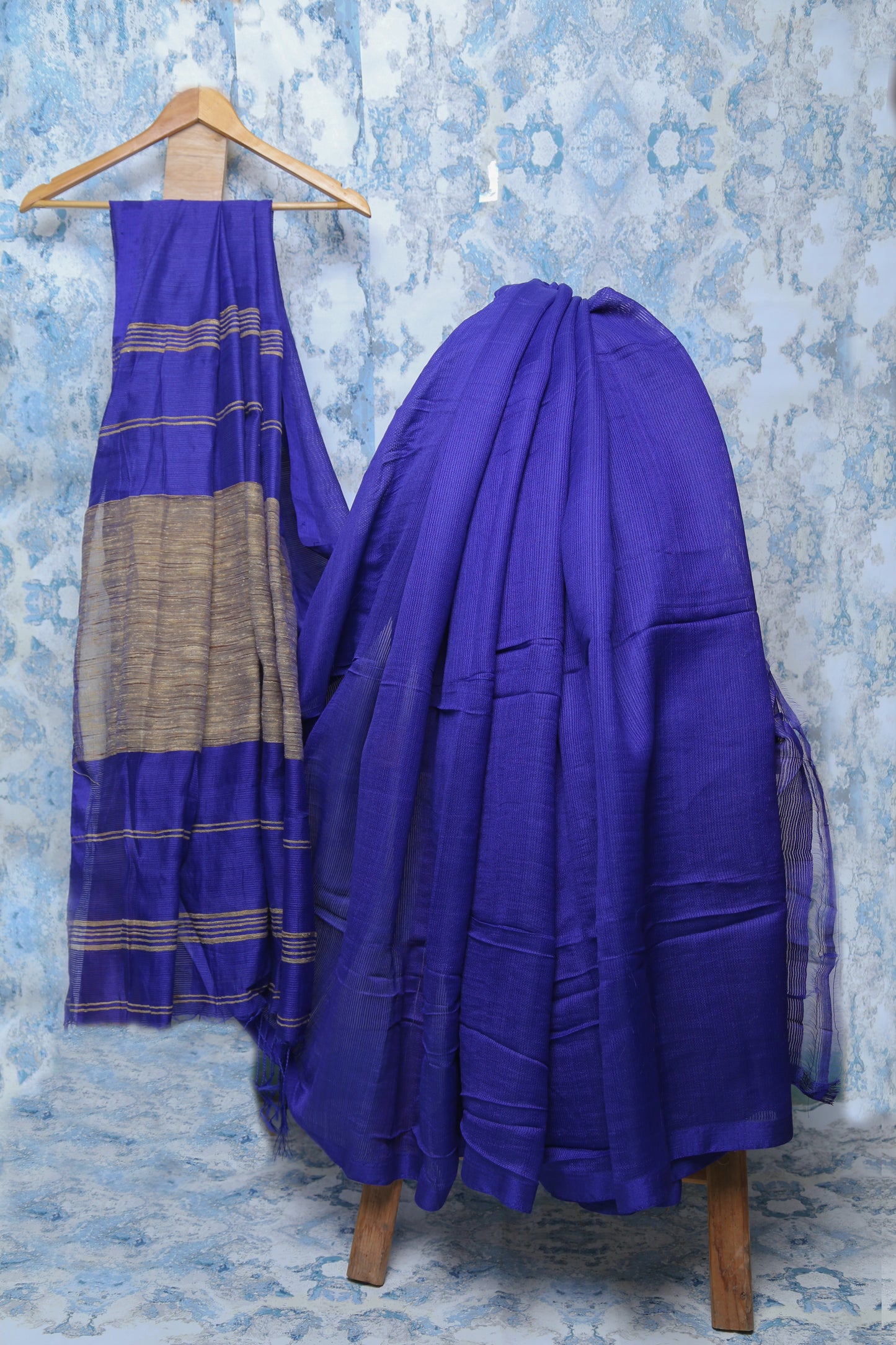 Blue-green Hue Cotton Saree for Regal Looks